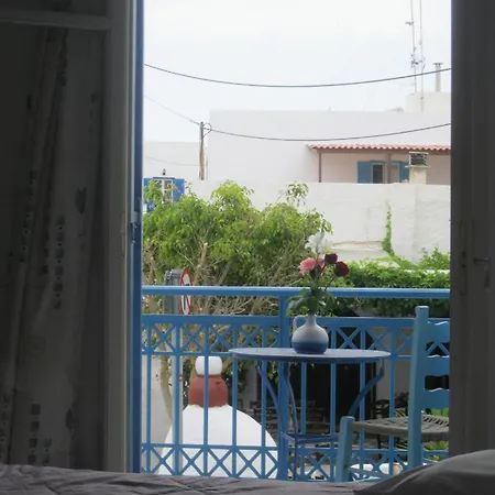 Very-kokkos 2 Naxos City