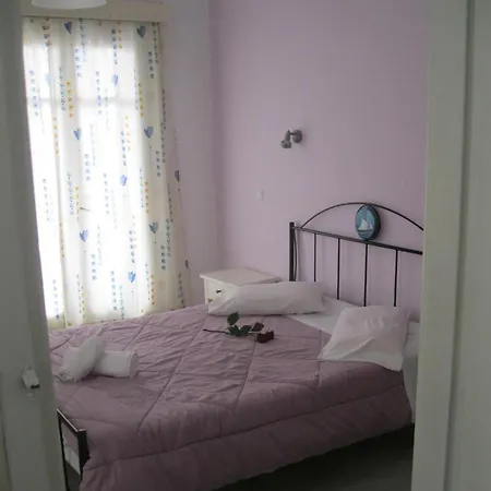 Very-kokkos 2 Naxos City